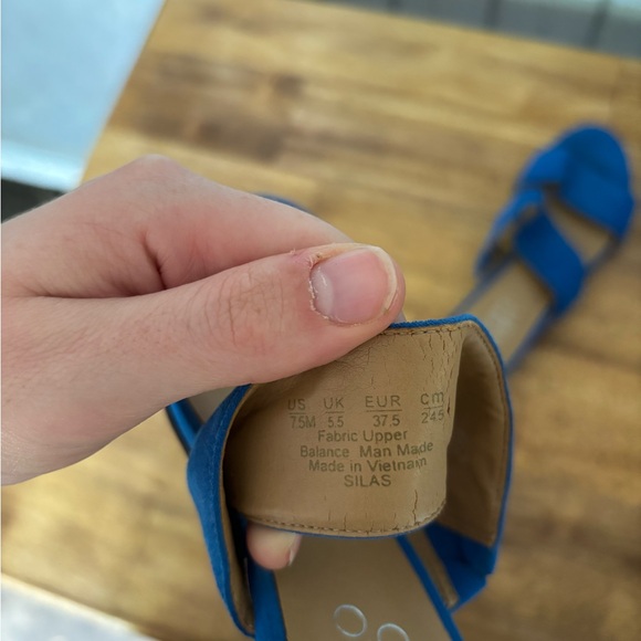 Franco Sarto Electric Blue Sandals - Picture 6 of 8